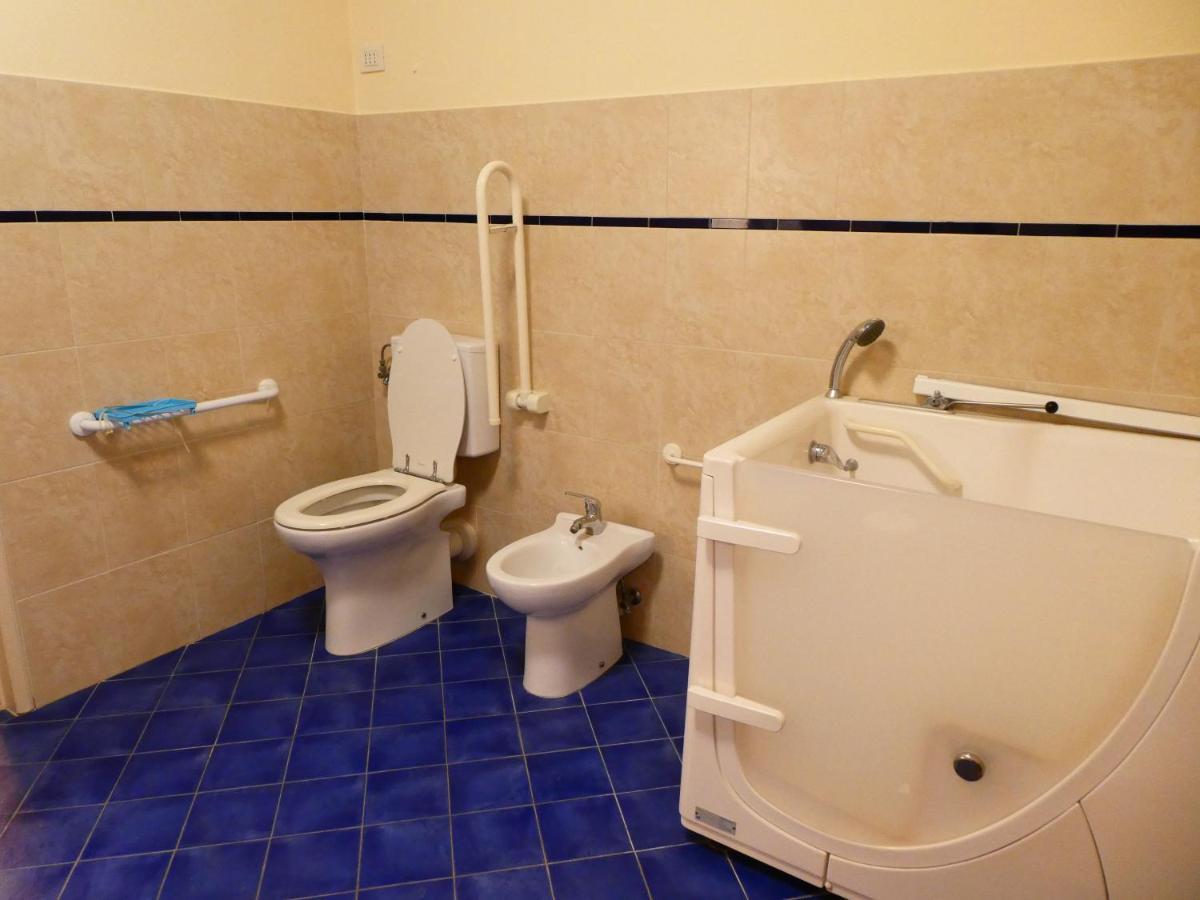 Casa Storica E Confortevole エンポリ エクステリア 写真